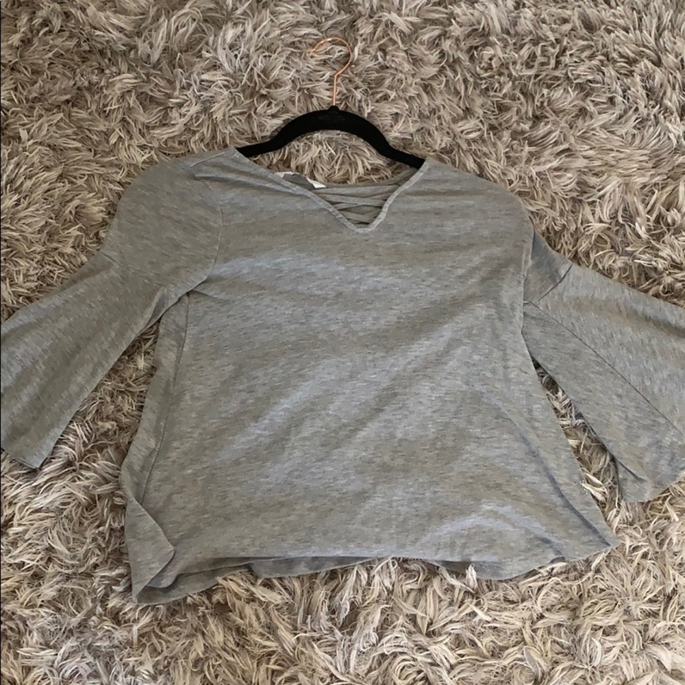 Grey bell sleeved GUESS blouse